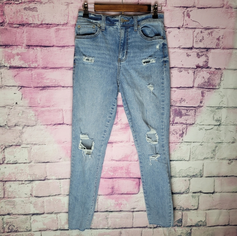 DAZE HIGH RISE SKINNY JEANS DISTRESSED LIGHT WASH RAW ANKLES 27